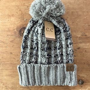 New! Knit Pom Pom‎ Beanie